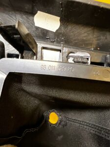 RAMKA WYBIERAKA MIESZEK PRZYCISK START STOP PEUGEOT 308 T9