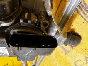 MECHANIZM SILNIK WYCIERACZEK FORD KUGA MK3 ESCAPE