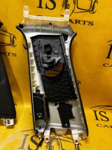 PRAWA OSŁONA POSZYCIE SŁUPKA B AUDI A8 D5 S-LINE