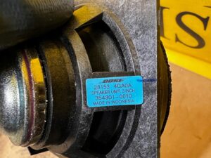 GŁOŚNIK KONSOLI DESKI BOSE INFINITI Q50