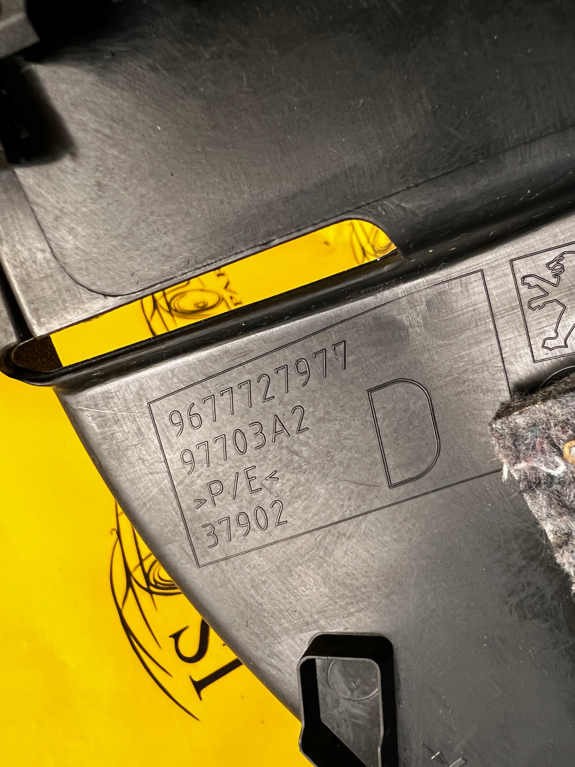 OSŁONA SŁUPKA PRAWA CITROEN C4 GRAND PICASSO II