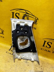 OSŁONA POSZYCIE SŁUPKA B PRAWA BMW 5 G30