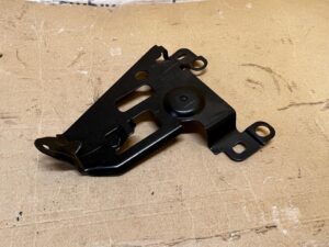 WSPORNIK UCHWYT MOCOWANIE CZUJNIKA PEDAŁU GAZU FORD EXPLORER MK6