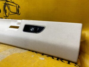 OSŁONA POSZYCIE TAPICERKA SŁUPKA D LEWA AUDI A8 D4 LONG