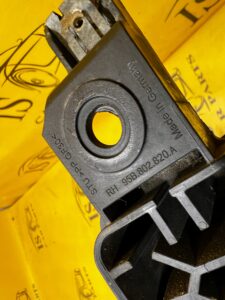 GUMA PODKŁADKA POD PUNKT PODNOŚNIKA TYŁ PRAWY PORSCHE MACAN 95B