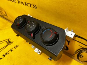 PANEL STEROWANIA NAWIEWU KLIMATYZACJI DACIA SANDERO III