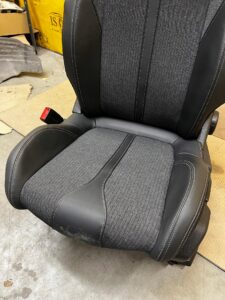 FOTEL KIEROWCY LEWY PRZÓD PEUGEOT 5008 II P87 EU