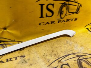 OSŁONA PROWADNICY ROLETY BAGAŻNIKA PRAWA AUDI A8 D4 LONG