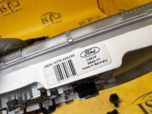 LAMPKA OŚWIETLENIE PODSUFITKI WNĘTRZA KABINY TYŁ FORD RANGER MK5 V
