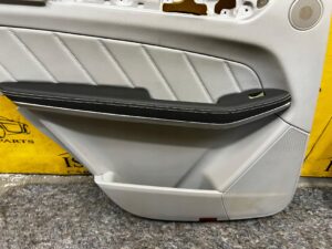TAPICERKA BOCZEK DRZWI TYŁ LEWY MERCEDES GL X166 ALPACA GRAY