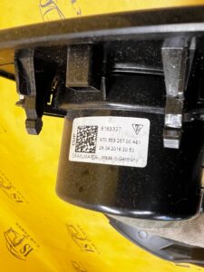 SCHOWEK NA KUBKI DEKOR TUNELU ŚRODKOWEGO PORSCHE PANAMERA 970 I LIFT