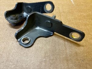 KOMPLET ZAWIASY DRZWI PRZÓD LEWY FORD FIESTA MK8