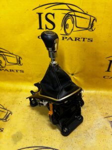 GAŁKA LEWAREK MIESZEK SKÓRA FORD FIESTA MK8