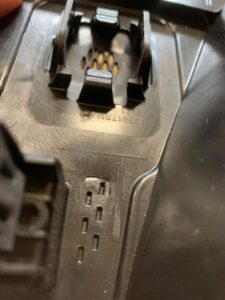 LISTWA OSŁONA KLATKI ŚRODEK LEWA JEEP WRANGLER JL