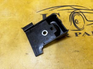 UCHWYT MOCOWANIE PODŁOGI BAGAŻNIKA LEWY MERCEDES GLS X166 BRĄZ