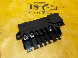 SKRZYNKA BEZPIECZNIKÓW MERCEDES C-KLASA W206