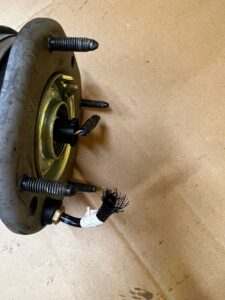 AMORTYZATOR PNEUMATYCZNY PRZÓD PRAWY LAND ROVER DEFENDER II L663