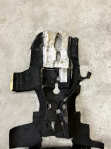 OSŁONA MATA WYGŁUSZENIE TUNELU ŚRODKOWEGO PORSCHE CAYENNE COUPE 9Y3 9Y0