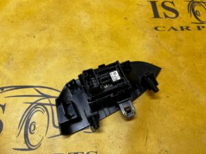 PANEL PRZEŁĄCZNIK SZYBY TYŁ LEWY SUBARU FORESTER VI SL 25-