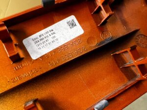 LISTWA OZDOBNA DEKOR RAMKA RADIA NAWIGACJI KRATKA DESKI KONSOLI VW T-ROC EU