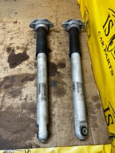 KOMPLET AMORTYZATORY TYŁ PRAWY LEWY PORSCHE PANAMERA 970 I LIFT HYBRID