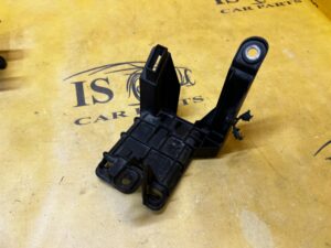 UCHWYT MOCOWANIE RADARU MARTWEGO POLA TYŁ LEWY VOLKSWAGEN GOLF VIII HB 5D