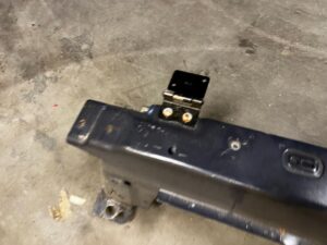 STELAŻ PODSTAWA POPRZECZKA FOTELI 3 RZĘDU MERCEDES GLS X166 890