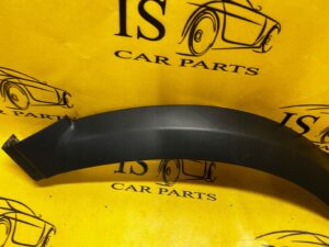 LISTWA BŁOTNIKA LEWY TYŁ RANGE ROVER VOGUE L405