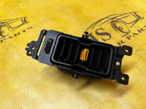 KRATKA NAWIEWU ZEWNETRZNA LEWA DESKI KONSOLI ORANGE FORD BRONCO 21-