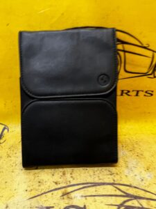 INSTRUKCJA OBSŁUGI ETUI POKROWIEC HOLANDIA BMW 5 G30