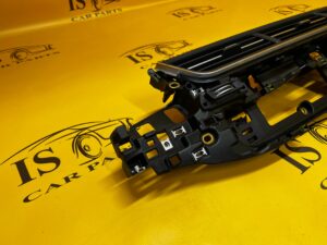 KRATKA NAWIEWU LISTWA DEKOR DESKI AUDI Q7 4M