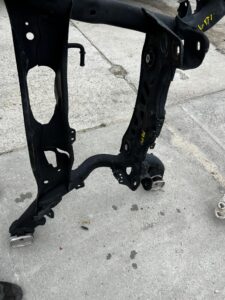 WÓZEK ZAWIESZENIA BELKA SANKI KOŁYSKA TYŁ AUDI A8 D5 Q5 80A A6 C8