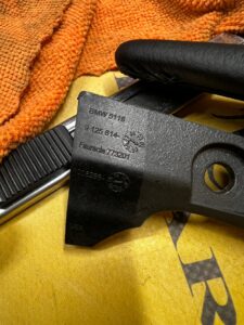 OSŁONA KOLAN BOCZEK TUNELU PODŁOKIETNIKA PRAWY PRAWA SKÓRA BMW X6 E71