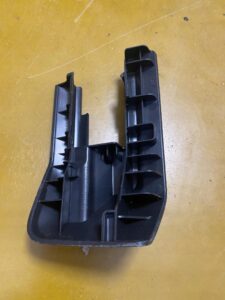 OSŁONA PROWADNICY SZYNY FOTELA MERCEDES INFINITI