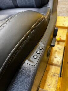 FOTEL PRZÓD LEWY KIEROWCY AIRBAG ALLURE PAMIĘĆ PEUGEOT 5008 II EU