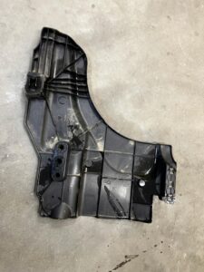 PŁYTA OSŁONA PODWOZIA PRAWA DACIA DUSTER II 2