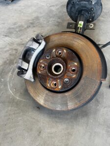 NOGA AMORTYZATOR ZWROTNICA PRZÓD LEWY DACIA SANDERO III 1.0 TCE LPG ECO-G