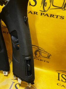 PRAWA OSŁONA POSZYCIE SŁUPKA B AUDI A8 D5 S-LINE