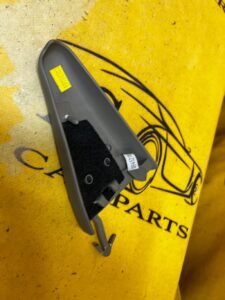 TRÓJKĄCIK TRÓJKĄT DRZWI TYŁ TYLNYCH PRAWY PRAWYCH RENAULT ZOE I Z.E.