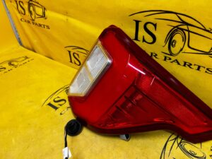 LAMPA W BŁOTNIK TYŁ TYLNA PRAWY PRAWA FORD EXPLORER MK6 USA
