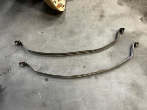 2 X MOCOWANIE UCHWYT OBEJMA ZBIORNIKA PALIWA MERCEDES GL X166 4.7 V8