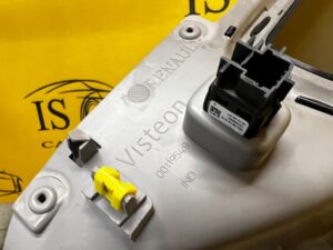 KOMPLET DASZEK OSŁONA OBUDOWA RAMKA LICZNIKA ZEGARÓW RENAULT ZOE I Z.E.