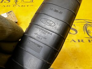 GUMA OSŁONA SCHOWKA PÓŁKI TUNELU ŚRODKOWEGO FORD FUSION LIFT USA