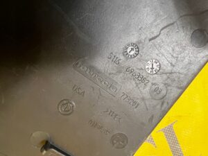 MATA WKŁADANA SCHOWKA TYLNEJ KONSOLI ŚRODKOWEJ BMW X5 E70 X6 E71