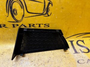 KRATKA ZAŚLEPKA GŁOŚNIKA DRZWI TYŁ LEWY PORSCHE PANAMERA 970 I LIFT