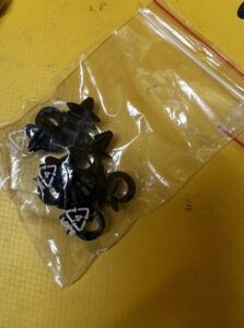 6 X UCHWYT PRZEWODÓW POJEDYNCZY BMW NOWY OEM