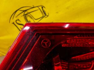 LAMPA W BŁOTNIK TYŁ TYLNA LEWY LEWA LED MERCEDES GLS X166 USA