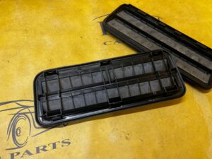 KRATKA WENTYLACYJNA DEKOMPRESYJNA TYŁ FORD RANGER MK5 V