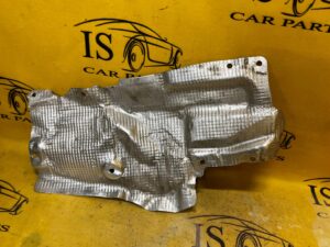 OSŁONA TERMICZNA PODWOZIA AUDI Q7 4M 4M0825692