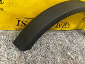 LISTWA POSZERZENIE BŁOTNIKA TYŁ PRAWA PRAWY 33″ FORD BRONCO 21-